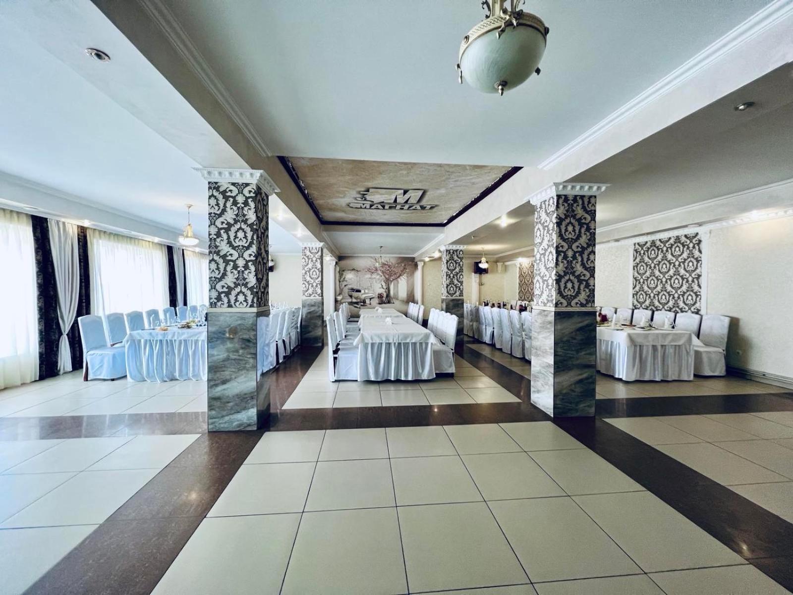 Sadyba Magnat Hotel Dilyatyn Exteriér fotografie